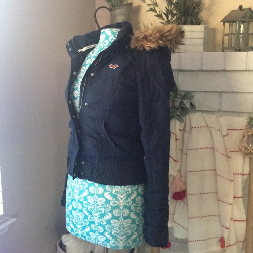 Hollister down puffer jacket faux fur hood